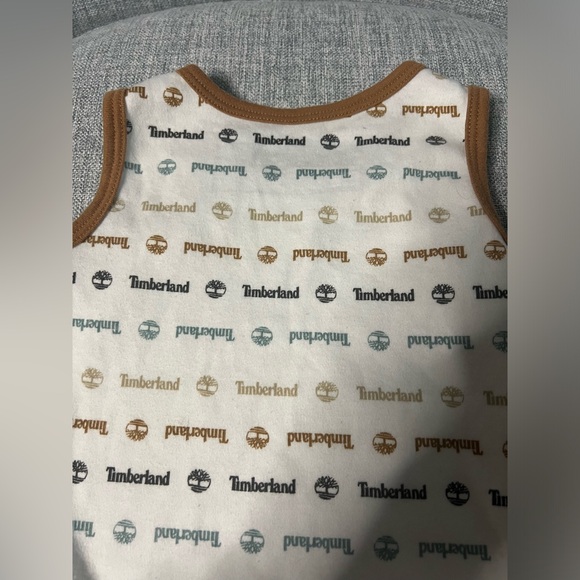 Timberland Baby Bodysuit - 12M - Picture 6 of 7